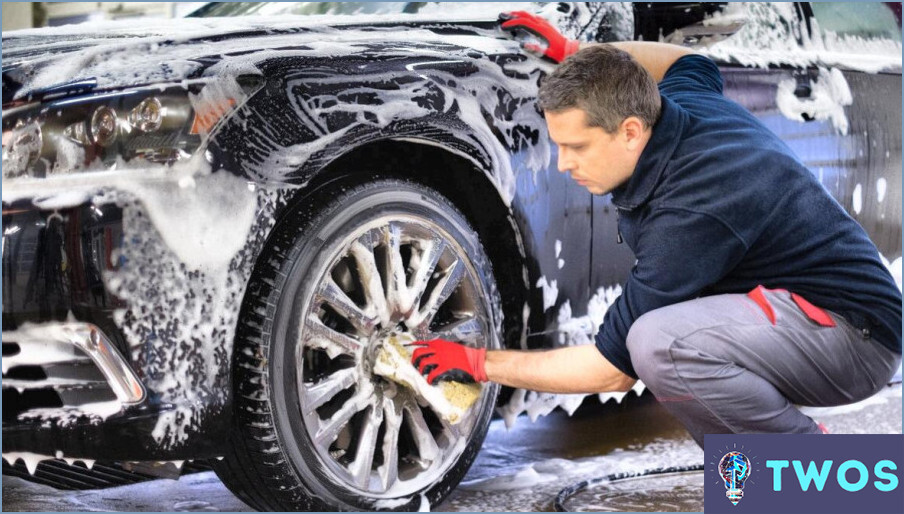 Cómo lavar el coche sin manguera?