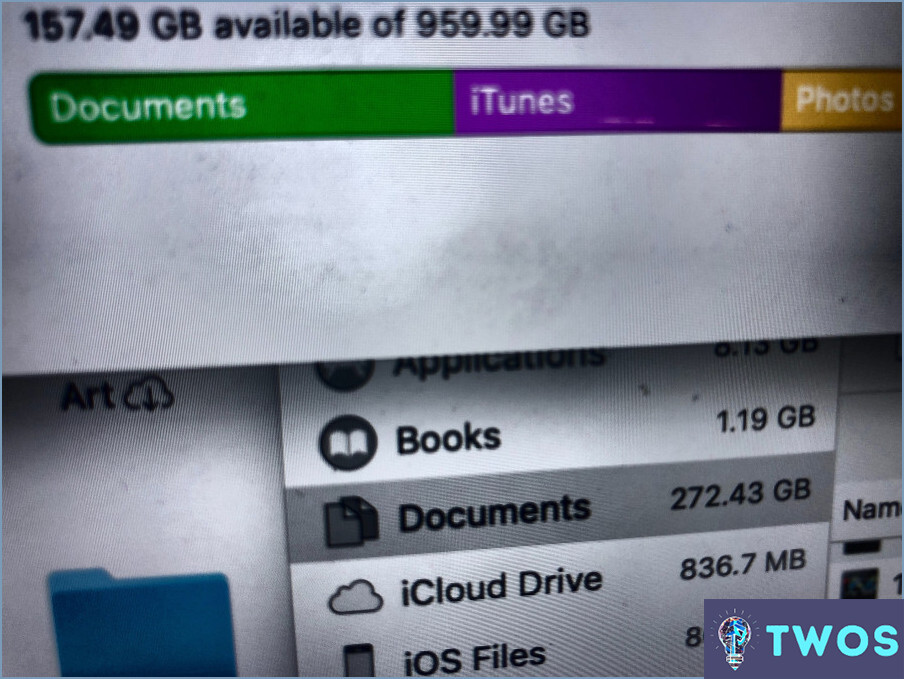 ¿Cómo puedo eliminar archivos de mi biblioteca de iTunes?