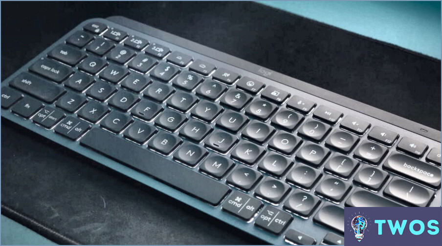 ¿Cómo puedo restablecer mi teclado Logitech MX?