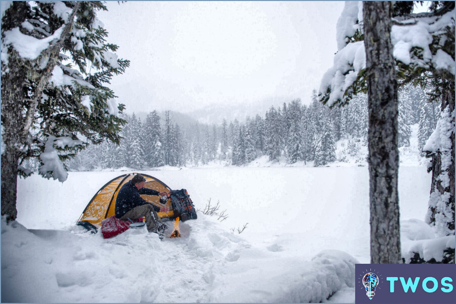 Camping en coche en invierno ¿Cómo evitar que el agua se congele?