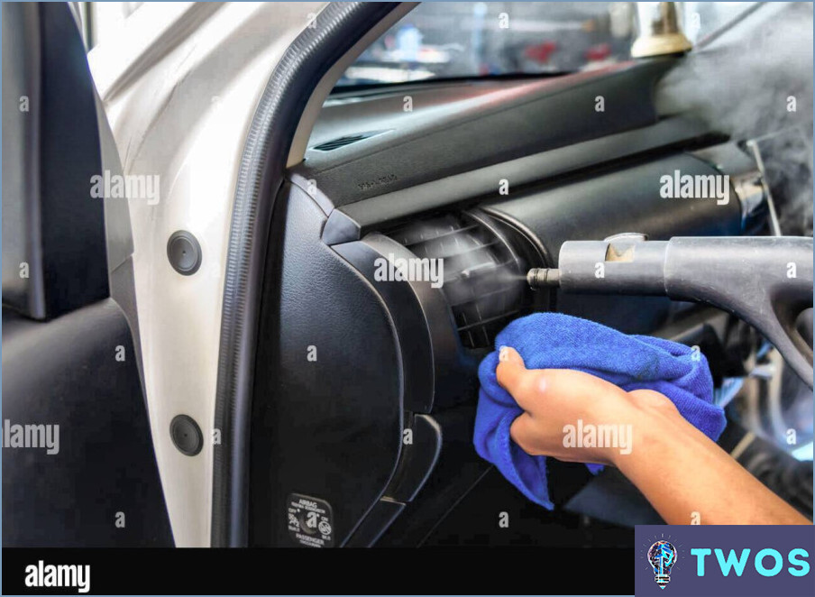 ¿Cómo limpiar las rejillas de ventilación del coche?