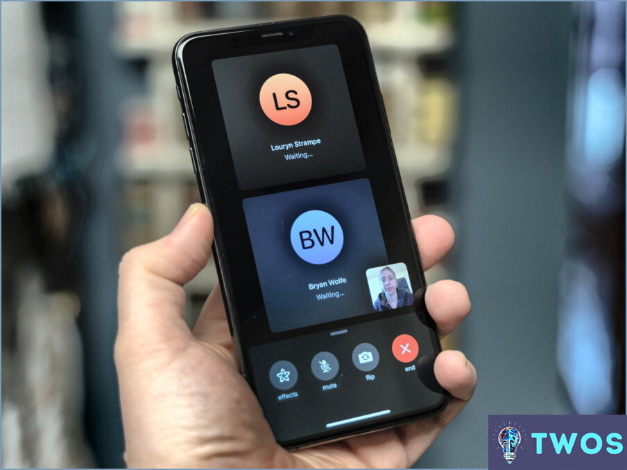 ¿Cómo hacer una llamada Facetime de tres vías en Iphone?